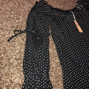 American Eagle off the shoulder top